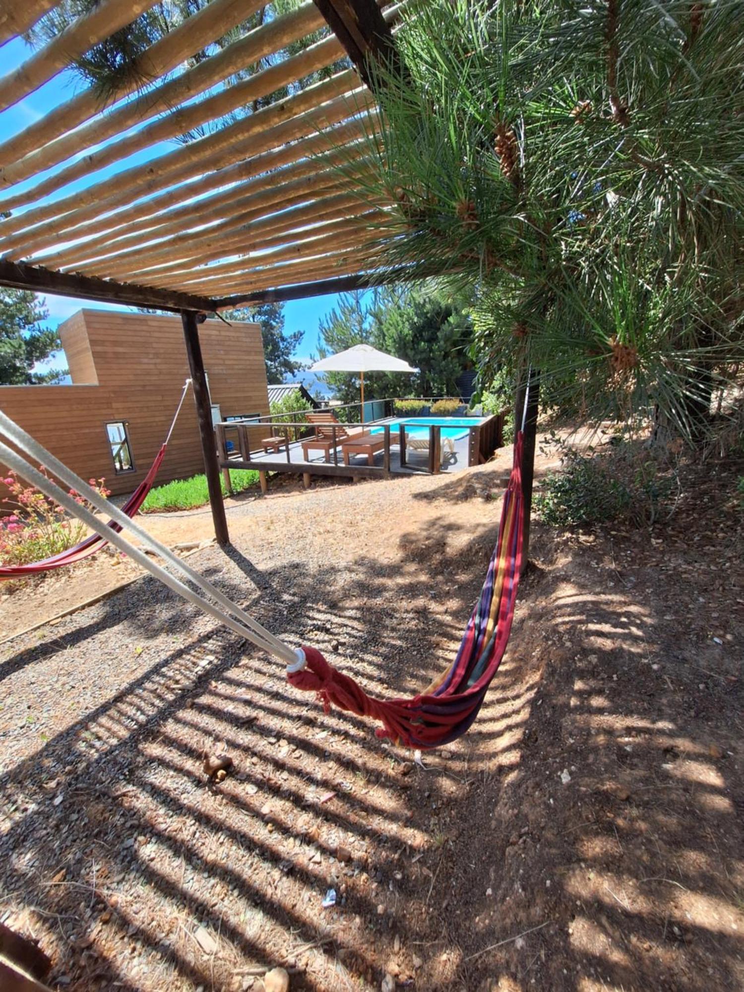 Acuarela Minicasas Con Piscina En *