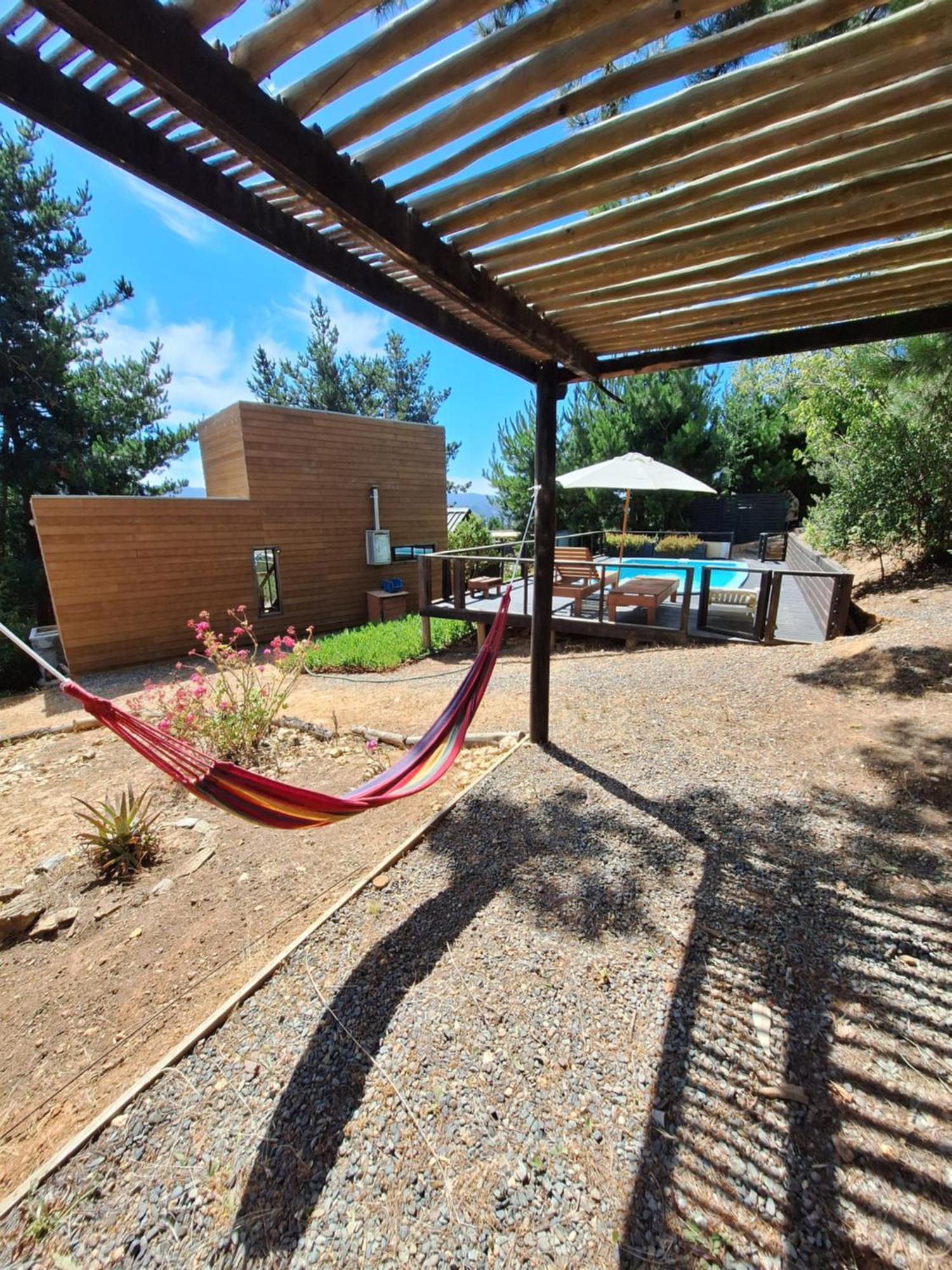 Acuarela Minicasas Con Piscina En
